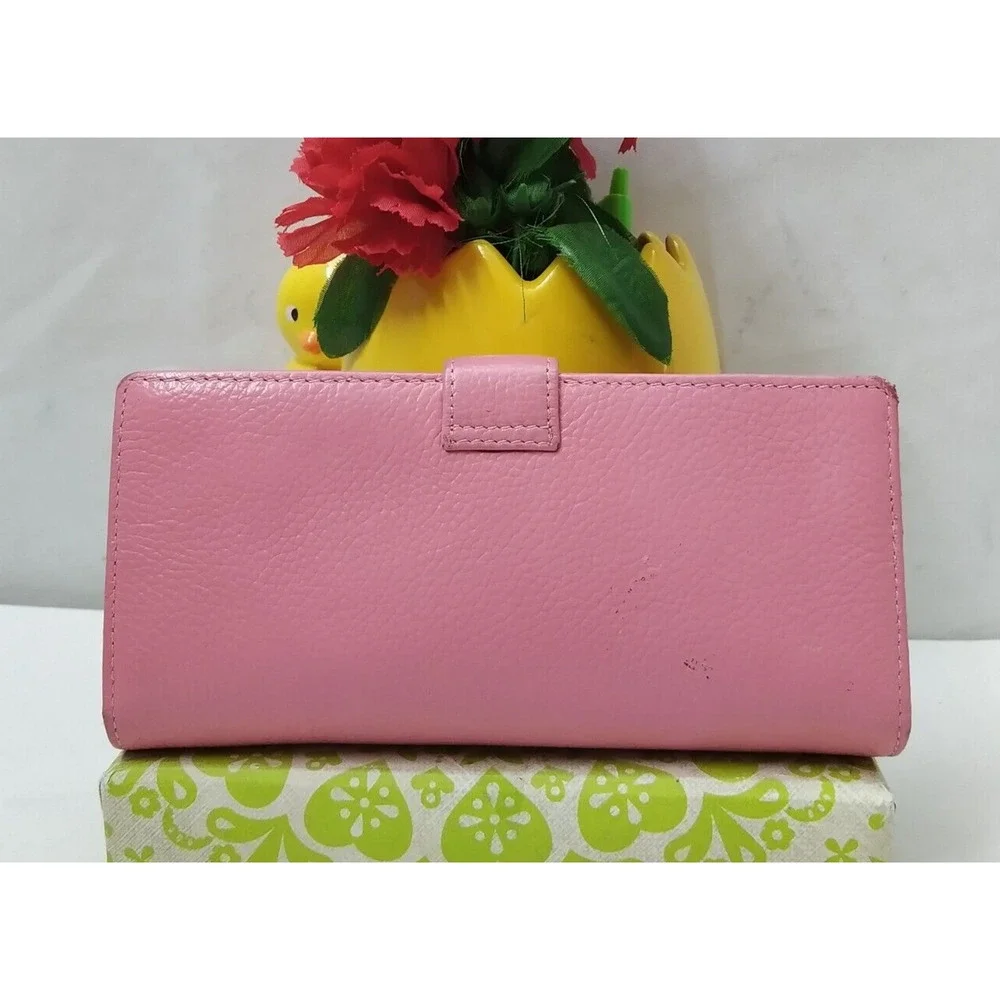 B.T.Rose Pink Pebbled Leather Credit Card ID Window Bifold Wallet